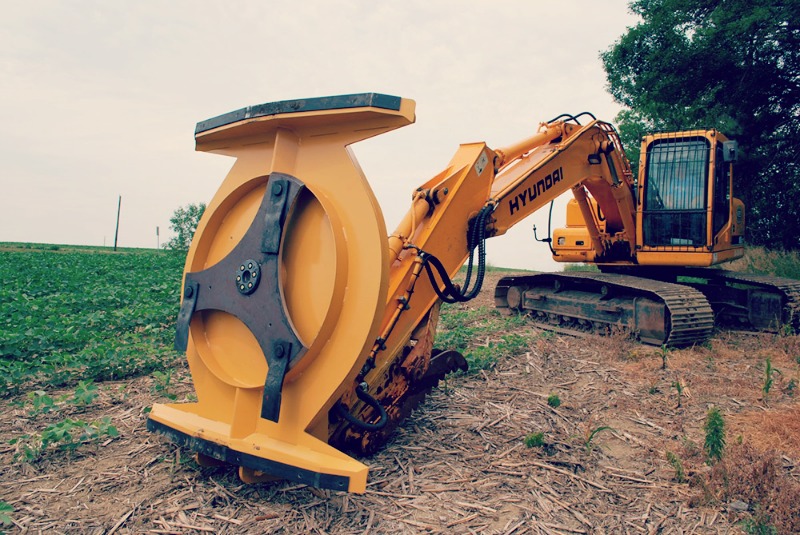 Excavator-Attachments-Available-Online