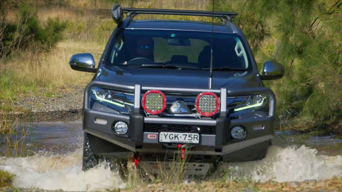 pajero sport accessories