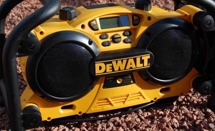 FM Radio DeWalt