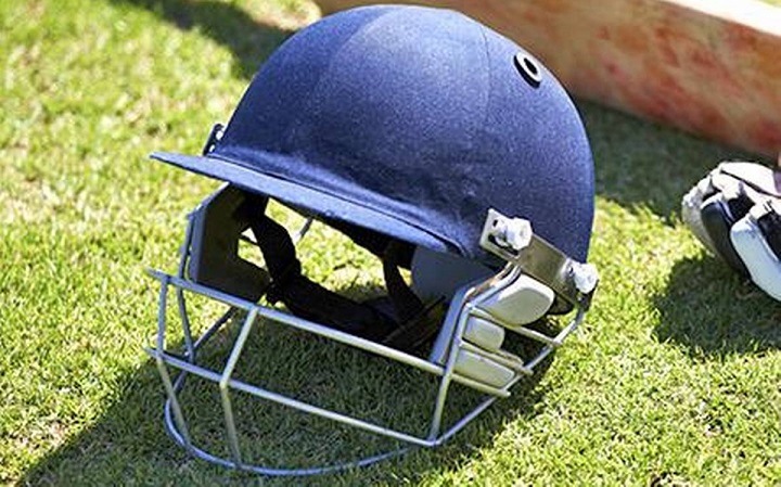 Cricket-Helmets 