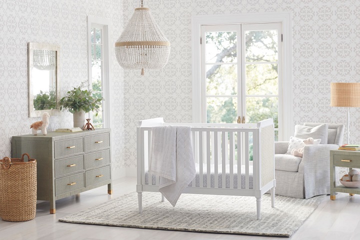 Nursery with storage spaces