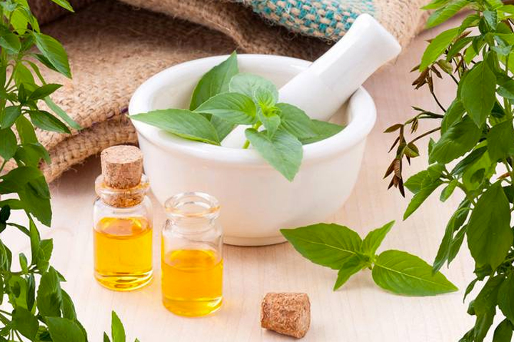 aromatherapy-and-essential-oils