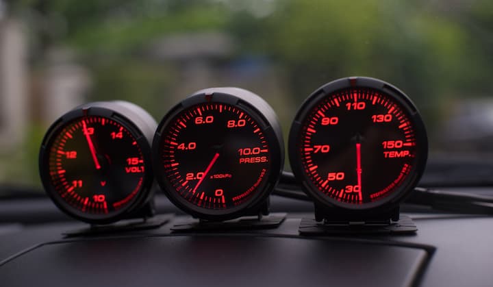 what-gauges-should-i-put-in-my-car (1)