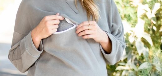 woman wearing nursing jumper